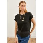 Olalook Kadın Siyah Güpür Detaylı T-shirt TSH-19000190