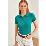 Olalook Kadın Zümrüt Yeşili Polo Yaka Düğmeli Likralı Bluz BLZ-19002558