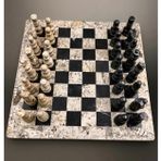 ONYX Mermer Satranç Takımı, Siyah ve Krem Rengi Taşlar, 30x30 cm, Mavi Kadife Saklama Kutusu ile