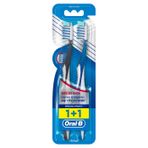 Oral-B Pro-Expert Advanced Derinlemesine Temizlik Diş Fırçası – Orta Sertlikte Fırça Kılları, 2'li