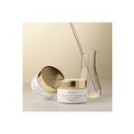 Oriflame Novage+ Olgun Ciltler İçin Üretilmiş Cilt Bariyerini Restore Eden Correcting Gündüz Kremi SPF 30