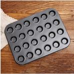 Orret Home 24 Gözlü Muffin ve Cupcake Fırın Tepsisi – Yapışmaz Metal Pişirme Kalıbı, Küçük Kek ve Cup Cake İçin 24 Bölmeli Fırın Kabı, Ev Tipi Fırın Uyumlu Kek Tepsisi