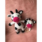 Oyuncak Park Sevimli Inek Uyku Arkadaşı ve Çıngırak Amigurumi Organik Oyuncak - Renkli