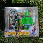 Oyuncak Store Avengers Yenilmezler Kaykaylı Hulk Lego Figür Seti - Super Heroes Figur