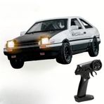 Oyuncak Uzaktan Kumandalı RC Drift Arabası, Şarjlı, Işıklı, Full Fonksiyon,Drift Atabilen Araba 4 Adet Kuka 4 Adet Drift Tekeri 2.4 GHz Kumanda Drift Arabası Model (Beyaz)