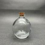 Özbience 50 ml Yuvarlak Cam Şişe, Mantar Tıpalı, Şeffaf ve Şık Tasarım - Altın - Gri - Seçenek 1