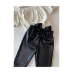 Özge Başaran Kız Çocuk, Likralı Deri Fiyonk Detaylı Pantolon, Krem Straplez Crop Bluz ve Saç Bandı Takımı. - Açık Krem - 1 - 1,5 Yaş
