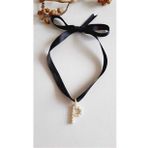 P HARF TARZ İNCİLİ KURDELA CHOKER KOLYE
