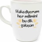 Palto Tasarım Hakediyorum Her Milimini Bu Dik Gülüşün Krem Oval Kupa - Hediye Seramik Kupa