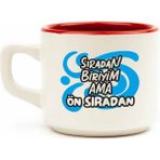 Palto Tasarım Sıradan Biriyim Ama Ön Sıradan Beyaz Venüs Kupa - Hediye Seramik Kupa - 1 Adet