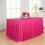 Parti, Düğün, Fuar için Gül Kırmızısı Pileli Masa Örtüsü - Dikdörtgen Polyester Masa Eteği, Basit Masa Örtüsü 140x60x75cm (55x24x30in) - Etkinlikler ve Dekorasyonlar için Mükemmel