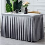 Partiler ve Etkinlikler için Zarif Gri Kadife Masa Eteği 180x40x75cm Doğum Günleri Sergiler ve Toplantılar için Pileli Masa Örtüsü Basit Düz Renk Tasarımı.