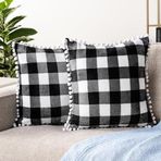 PAVILIA Ekose Siyah Beyaz Kırlent Kılıfları Pom Pom 18x18 2'li Set, Yatak Odası Estetiği için Dekoratif Yastık Kılıfları, Bufalo Kareli Yatak için Küçük Yastık Seti, Kadife Euro Peluş Yastık Kılıfı