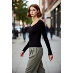 PayBuy Kadın Fitted Havuz Yaka Ince Triko Crop Bağlama Detaylı Uzun Kollu Modern Şık Günlük Kazak - Siyah