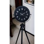 Pazarcan Royal Black Tripod Ayaklı Tasarım Saat