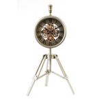 PELLE DESİGN Tripod Ayaklı Çarklı Masa Saati Metal Kasa 26cm X65cm
