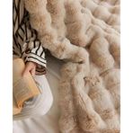 Peluş Koltuk Şalı Pofuduk Koltuk Örtüsü Bubble Koltuk Örtüsü 200 x 150 cm Pelus Koltuk Ortusu - Sütlü Kahve