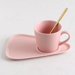 Pembe Seramik Kahve Fincanı Tabağı Kaşık Seti Tatlı Tabağı Altın Jant Süt Çay Kupa Porselen Cafe Fincan Doğum Günü Çiftler Hediye Özel Logo (Yurt Dışından) - 1 Adet - Renkli - 1 lt