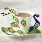 Pengfushop4 Bir Stil 180ML Eacock Kahve Kupaları Tabağı ve Kaşıkla 3D Yaratıcı Seramik Bardaklar Renkli Emaye Porselen Çay Su Şişesi Noel Hediyesi (Yurt Dışından) - Kahve Eşyaları