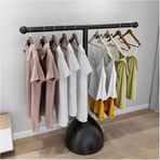 Perakende Ekran Için Izgara Paneli Izgara Paneli zemin ayakta Düz, Bağımsız Metal Giyim Rafı Mağazalar ve Yatak Odaları için TShaped Konfeksiyon Teşhir Standı 120x150cm Siyah Elbise Askısı Sağlam