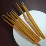 Petekoğlu Balmumu Mum (10 Adet Sarı) 24Cm Burgulu Dilek Mumu Doğal Petek İnce Uzun Parti Nişan Ritüel Parti Kutlama Mumu Beeswax Candle Yogo (Sarı)