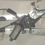 Peugeot 206-HB 1999-2009 Sol Elektrikli Motorlu Ön Cam Krikosu