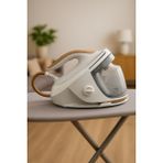 Philips 7000 Serisi Ultra Hafif Yüksek Performanslı Premium Buhar Kazanlı Ütü, 8 Bar Basınç, Steamglide Taban + Mutfak Tartısı - Beyaz