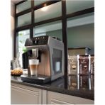 Philips Espresso, Latte, Cappuccino Kahve Makinesi 5500 Serisi Lattego Süt Sistemi Süt Köpüklü Kahveler + 1KG Tchibo Kahve - Siyah