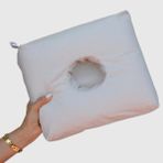 Piercing Yastığı Yıkanabilir Kılıflı Kulak Boşluklu Yastık Piercingli Kulak Için Yastık - 25 x 30 cm - Bej