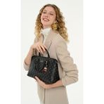 Pierre Cardin Siyah Monogram Fermuar Kapamalı Ayarlanabilir Çıkarılabilir Askılı Kadın Omuz Çantası 05PC25K10352 - Genişlik x Yükseklik x Derinlik: 32x22x11 cm - 0 - Siyah