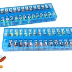 PILL THING Günde İki Adet Aylık İlaç Kutusu Planlayıcı Seti - Öğleden Sonra ve Öğleden Sonra İlaç Düzenleyicisi! Set Bir Ay İçin 2 Düzenleyici İçerir. (Mavi - 31 Gün AM/PM - 1 Paket)
