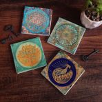 Pinecone SC182 4 Parça Set 10x10 cm Stone Coasters Lotus Çiçeği Tavuş Kuşu Yaşam Çiçeği Taş Bardak Altlığı Masaüstü Koruyucu Altlık
