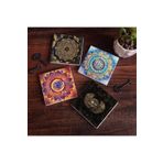 Pinecone Stone Mandala, Horus'un Gözü, Sri Yantra Taş Bardak Altlığı Seti - 4 Parça - Dekoratif, Rustik Mutfak Aksesuarı, 10x10 cm, Kaydırmaz Tabanlı, Şık ve Dayanıklı SC162