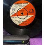 Plakantik Kâmuran Akkor - Aşka Paydos / Arkadaş Yok (1968) 45'lik Plak - Sahibinin Sesi