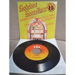 Plakperest Doris Day – Que Sera, Sera / It’s Magic - 1980 Hollanda Basım 45 Lik Plak