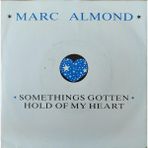 Plakperest Marc Almond - Something’s Gotten Hold Of My Heart - 1988 Hollanda Basım 45 Lik Plak 2. El