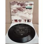Plakperest Marıllıon - Easter / The Release - 1990 Ingiltere Basım 45 Lik Plak 2.el