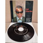Plakperest Ray Charles – Bye Bye Love - 1962 Fransa Basım 45 Lik Ep Plak - 2. El