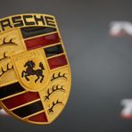 Porsche Logo Kaput Body 3M Gold Metal Logo Amblem Arma