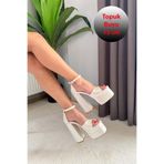 Preshley Kadın Elina Beyaz Tek Bantlı 15 cm Platform Topuklu Ayakkabı