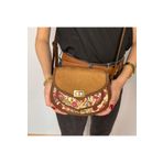 PUJİVA Etnik Tarz Kilim Desenli, Omuz Askılı, Çok Cebli Fermuarlı, Kilitli, Desenli Çanta