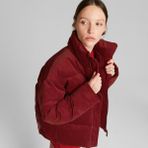 Puma Kadın Şişme Mont Puma x Vogue Bordo Renkli Şık Tasarım ve Konforlu Kesim Kalıbı