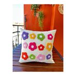 punchatolyem panch punch renkli papatya model kırlent kılıfı el yapımı el emeği 43x43 cm