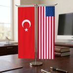 Punto Dizayn Amerika Birleşik Devletleri ve Türk Bayrağı Kırlangıç T Tipi Masa Bayrak Takımı