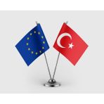 Punto Dizayn Avrupa Birliği Bayrağı Türk Bayrağı Ikili Saten Masa Bayrağı Takımı