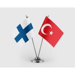 Punto Dizayn Finlandiya ve Türkiye Bayrağı Ikili Saten Masa Bayrağı Takımı