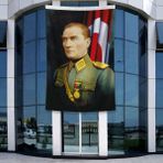 Punto Dizayn Gazi Mustafa Kemal Atatürk Poster Bayrak Raşel Kumal 4x6 metre ATA17