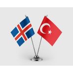 Punto Dizayn Izlanda Bayrağı ve Türkiye Bayrağı Ikili Saten Masa Bayrağı Takımı