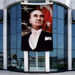Punto Dizayn Mustafa Kemal Atatürk Altın Imzalı Poster Bayrak Raşel Kumal 4x6 Metre ATA15