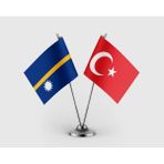 Punto Dizayn Nauru Bayrağı ve Türkiye Bayrağı Ikili Saten Masa Bayrağı Takımı